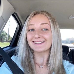 Meet your Posher, Sabrina